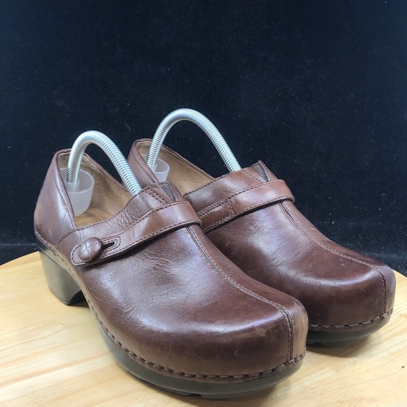 Dansko SOLSTICE Brown Leather Button Strap Professional Clogs Sz 41 / 10.5-11 - Picture 4 of 9